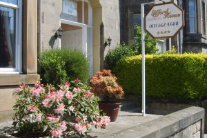 edinburgh-bed-and-breakfast-gifford-house
